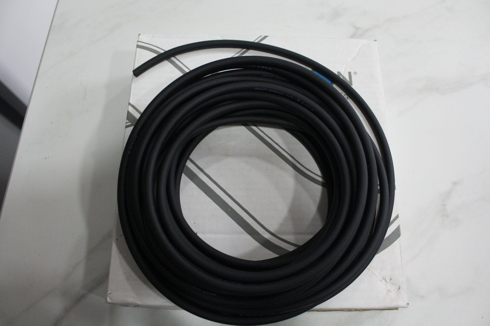 Aa7049870b81641608c8eed7f3b9a8479G