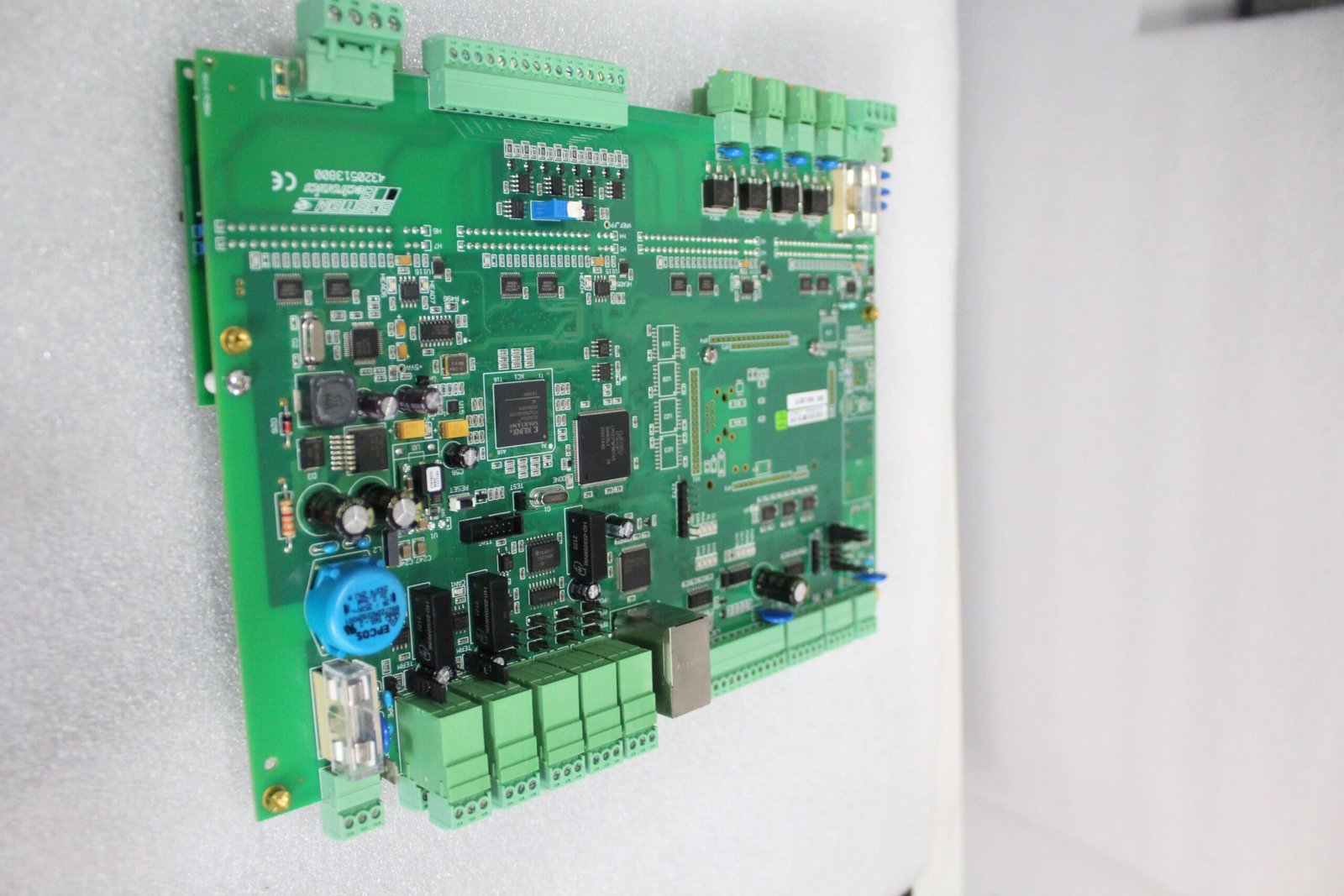 Ad9cfb75850054425b7c6e8017a570655E